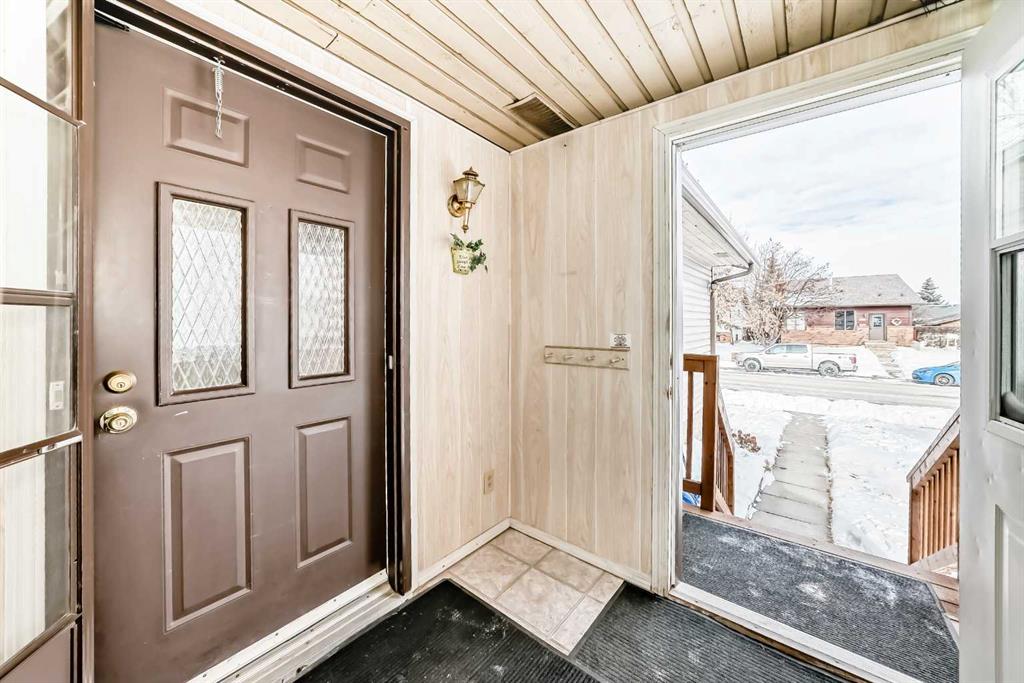 Picture for 1837 Meadowbrook Drive SE