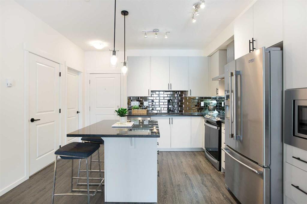 Picture for 8119, 151 Legacy Main Street SE