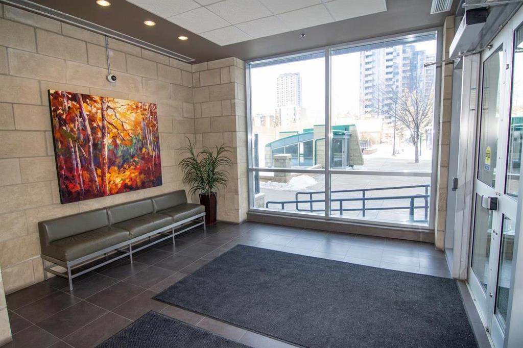 Picture for 2104, 215 13 Avenue SW