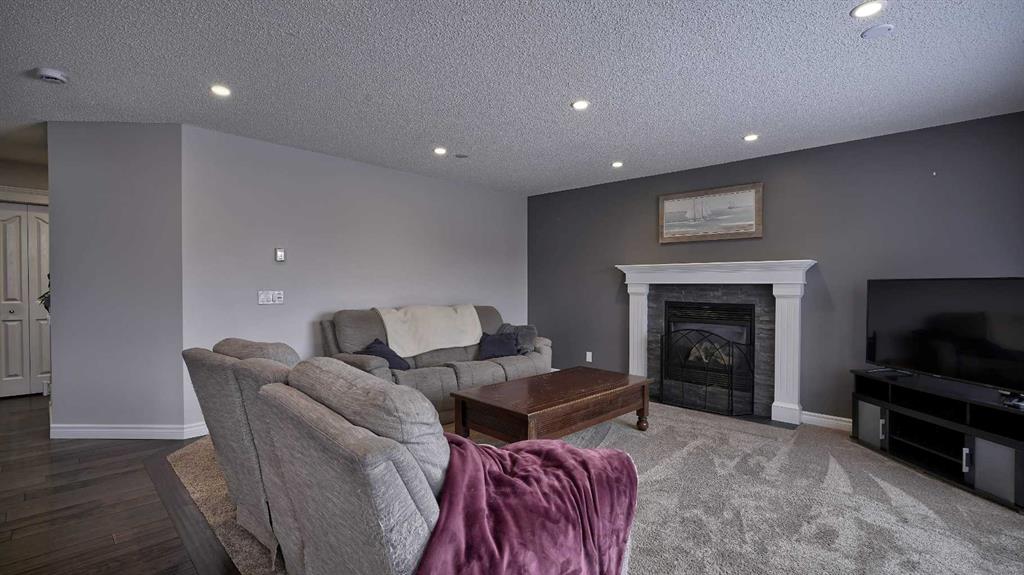 Picture for 139 Coopers Close SW