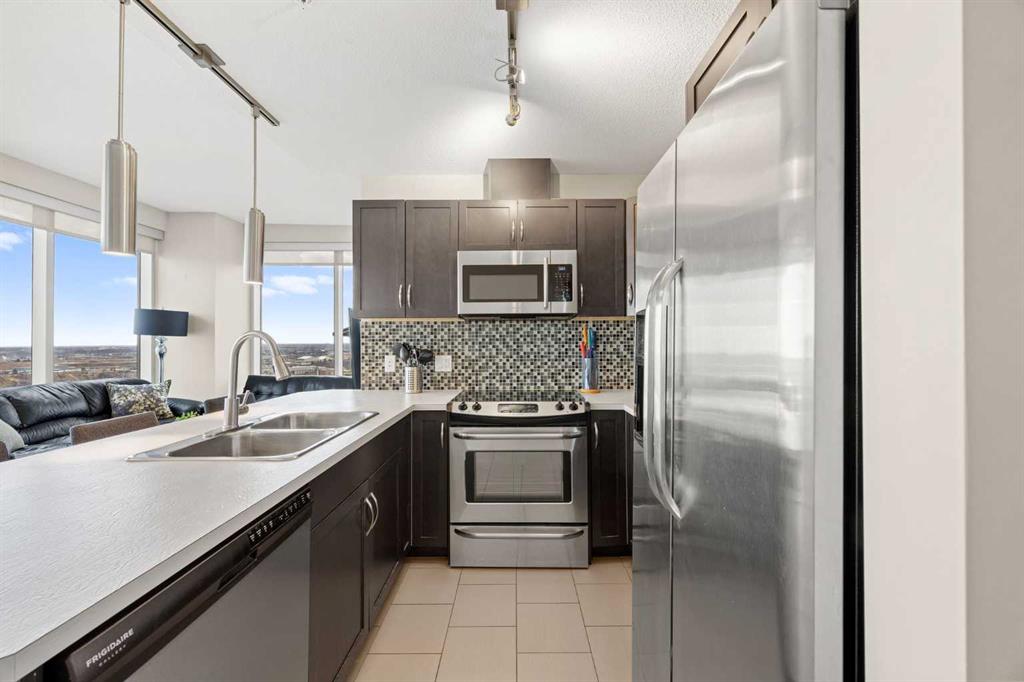 Picture for 2402, 1320 1 Street SE