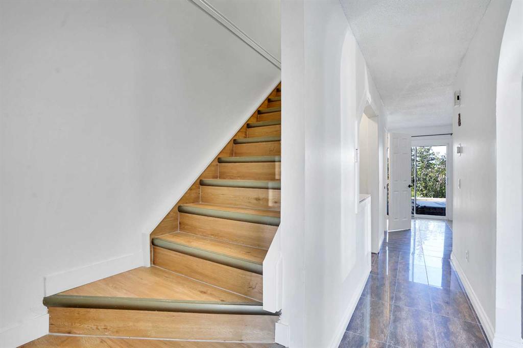 Picture for 26 Falmead Bay NE