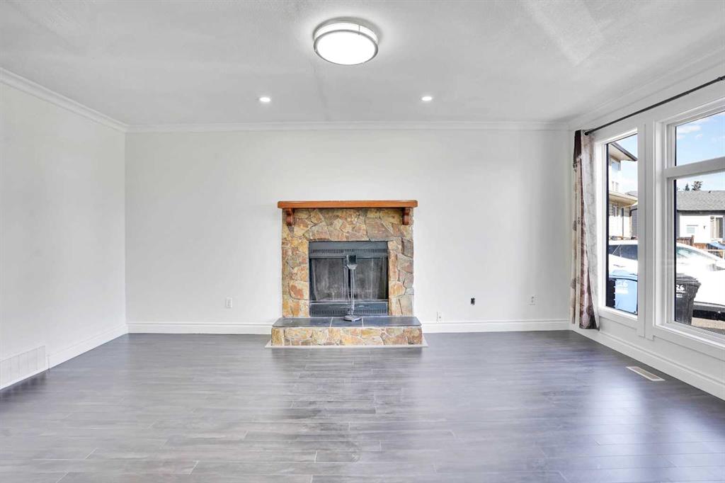 Picture for 26 Falmead Bay NE