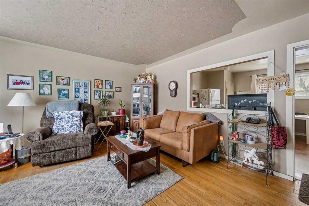 Picture for 2428 46 Street SE