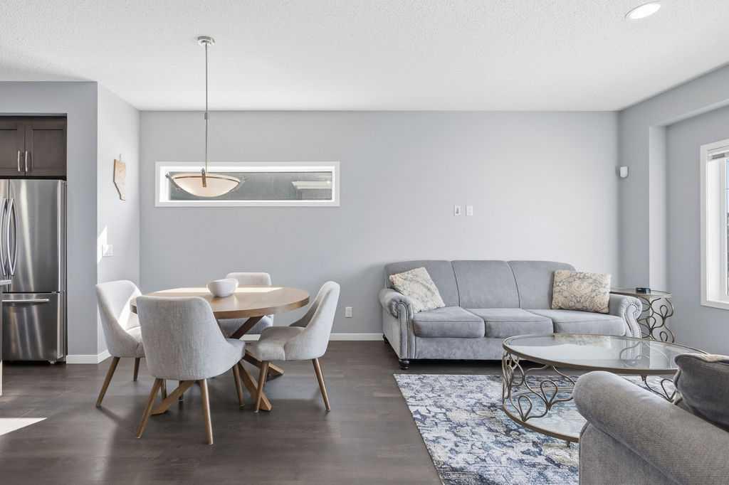 Picture for 571 Mahogany Boulevard SE