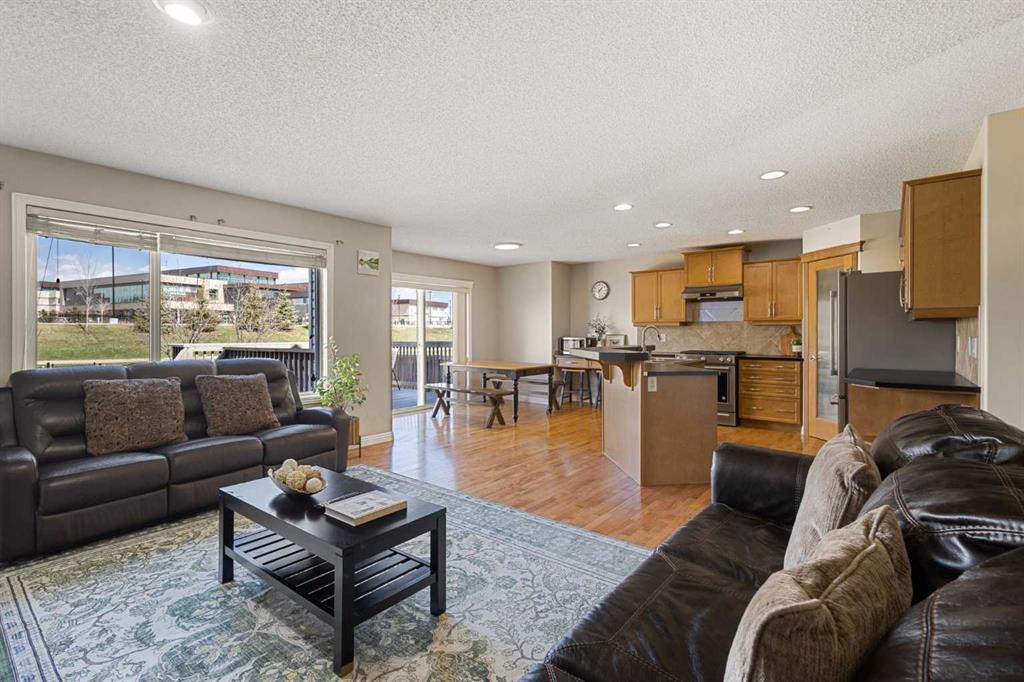 Picture for 92 Covehaven Terrace NE