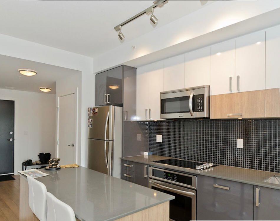 Picture for 809, 550 Riverfront Avenue SE