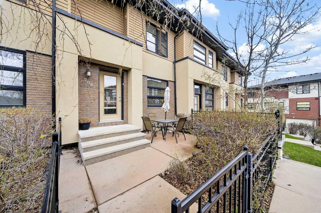 Picture for 208 Aspen Hills Villas SW