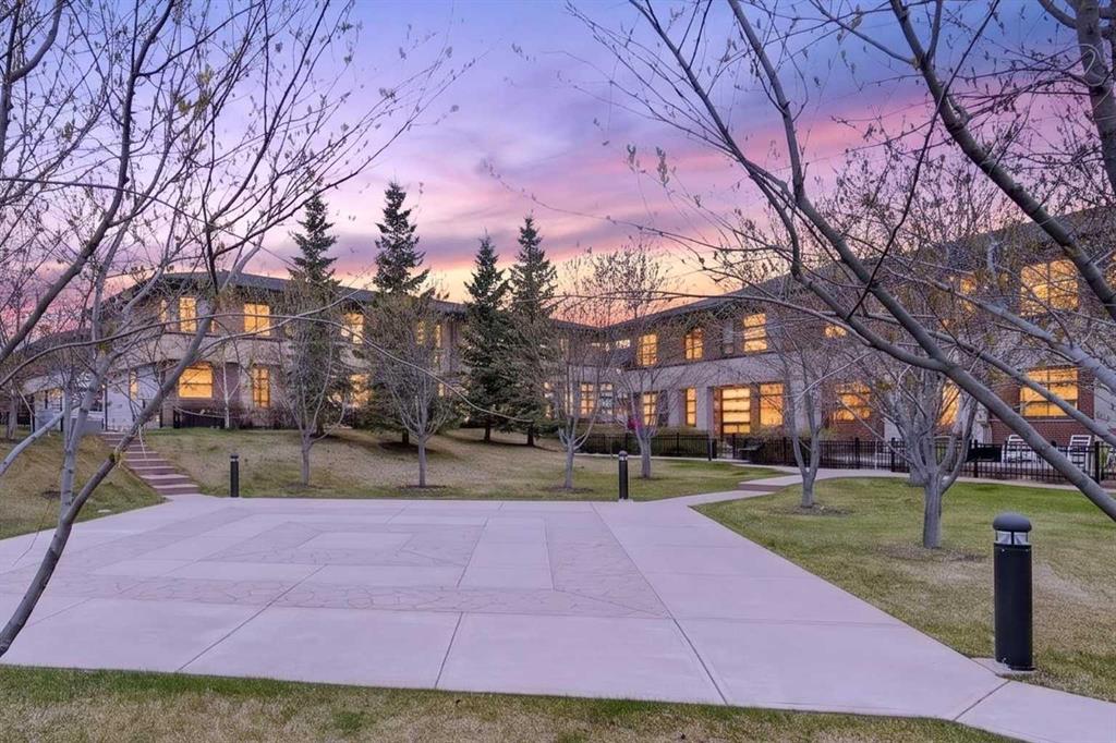 Picture for 208 Aspen Hills Villas SW