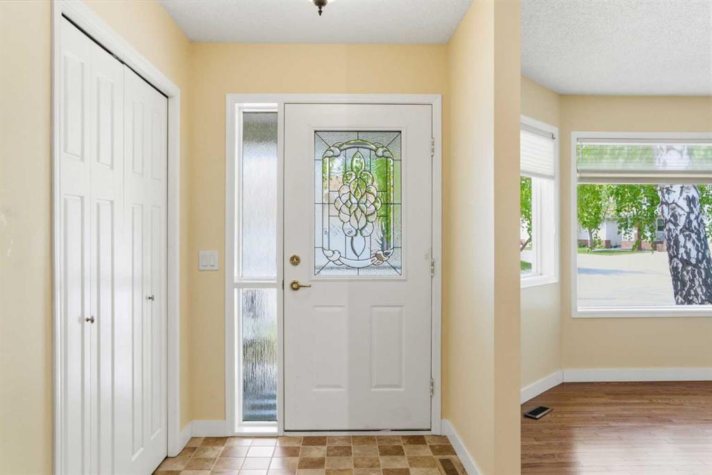 Picture for 34 Vandoos Gardens NW