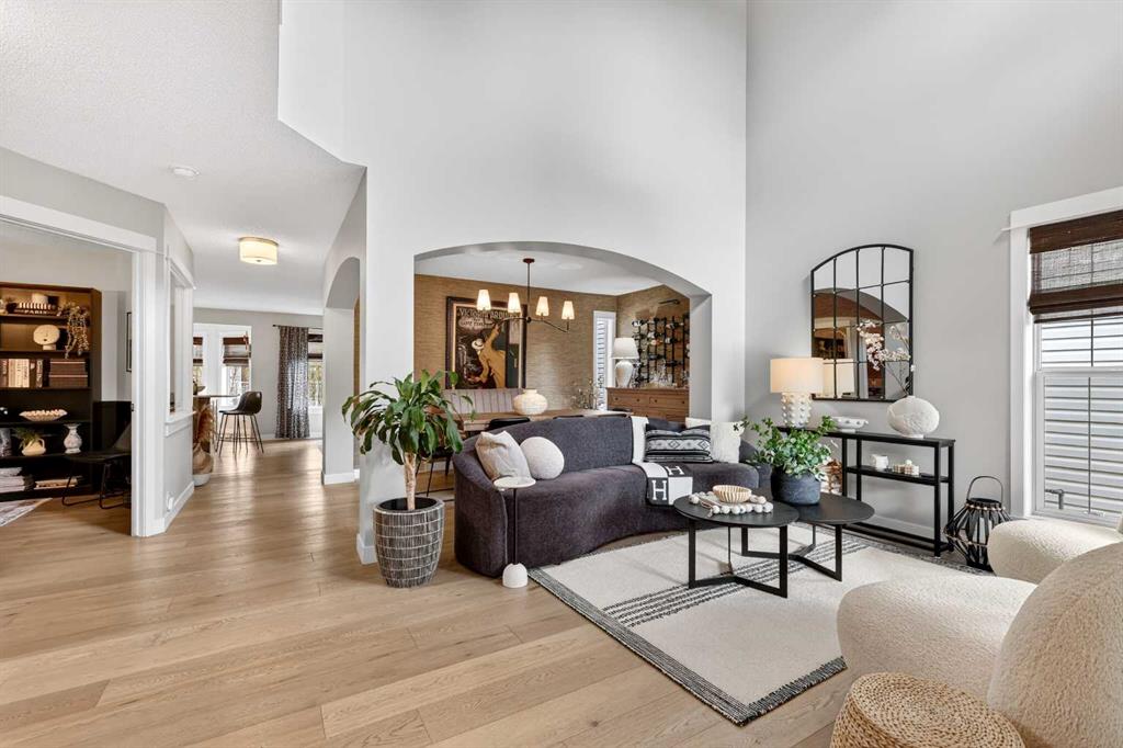 Picture for 37 Shawbrooke Manor SW