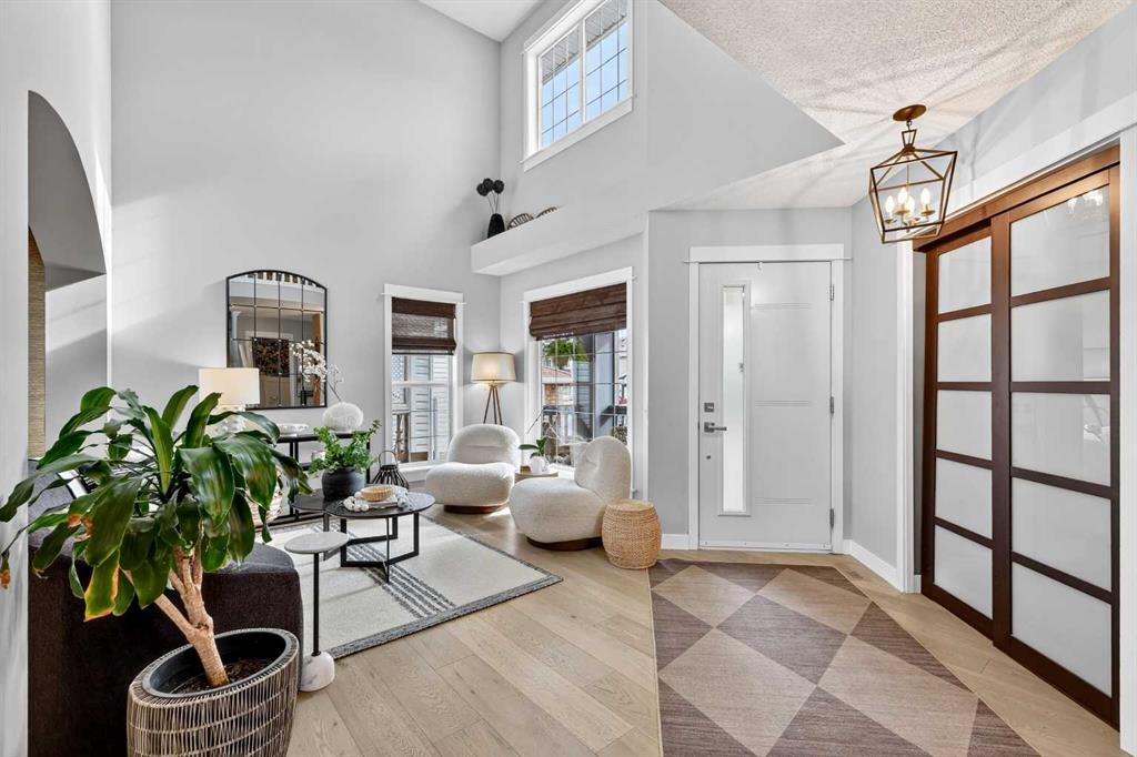 Picture for 37 Shawbrooke Manor SW