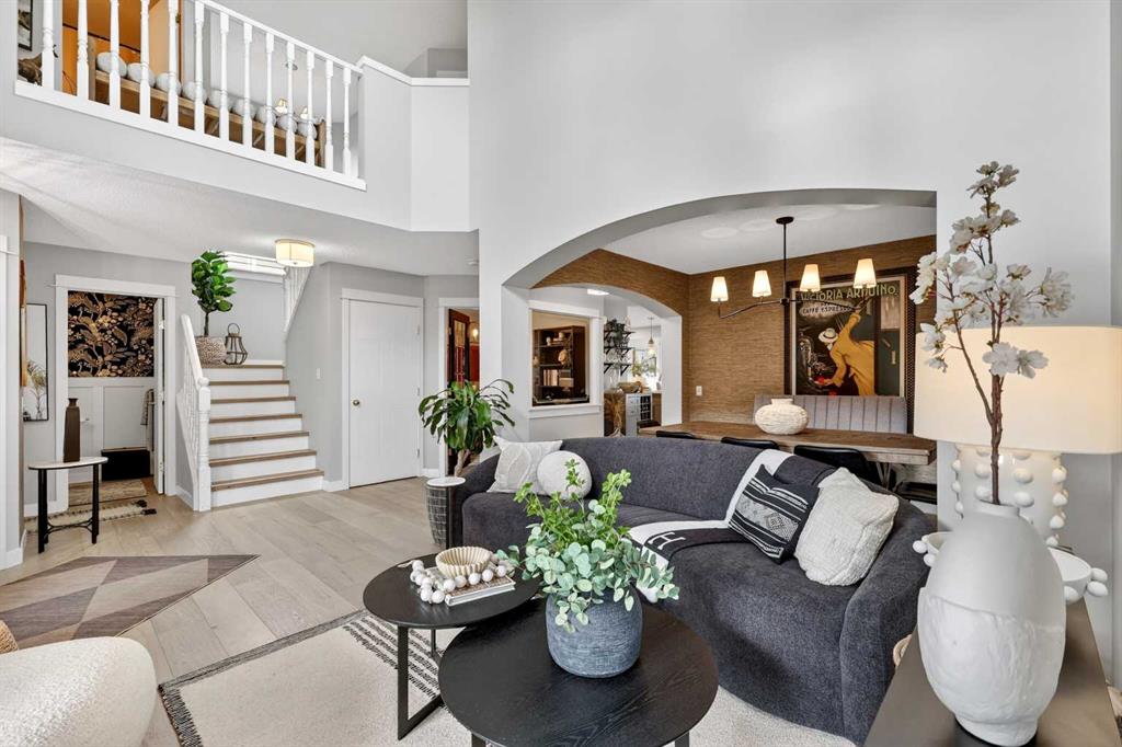 Picture for 37 Shawbrooke Manor SW