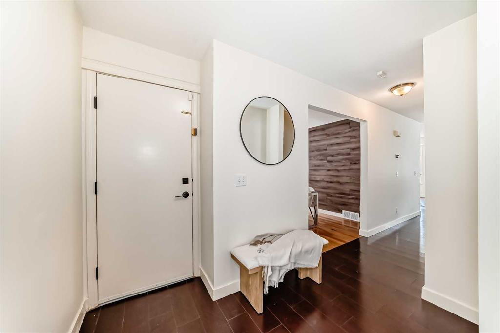 Picture for 262 Coventry Court NE