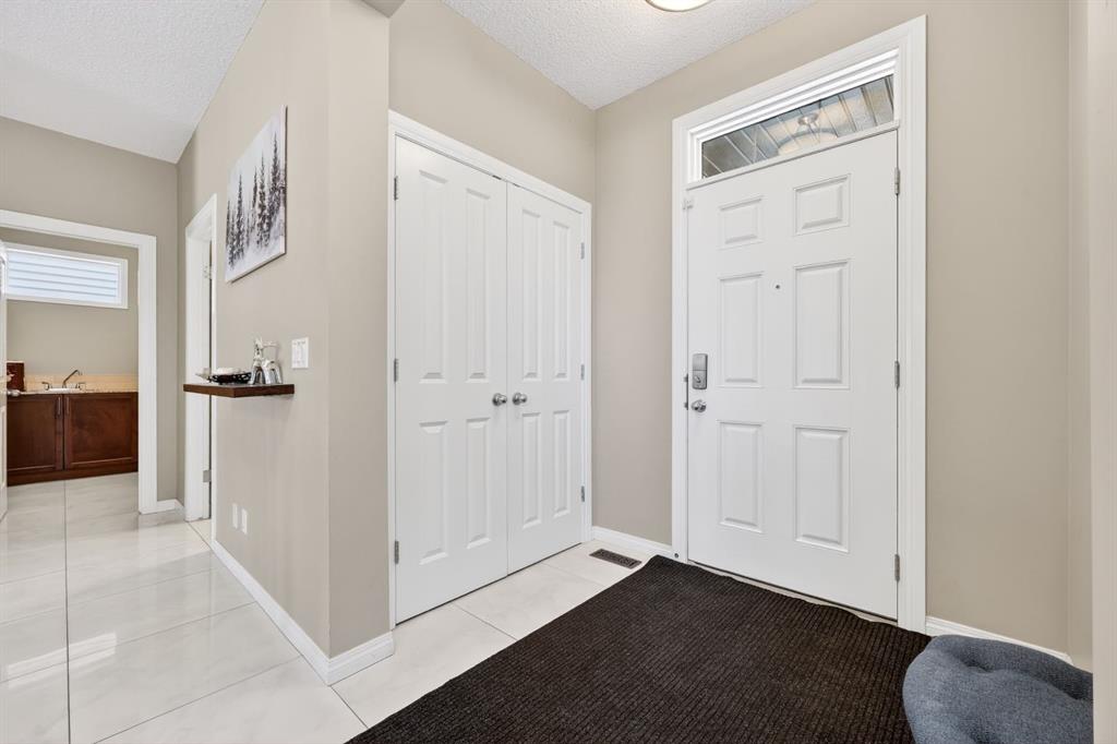 Picture for 71 Walden Manor SE