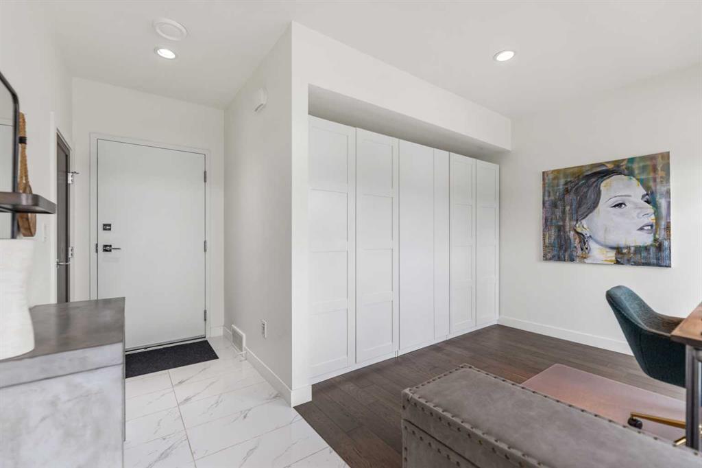Picture for 3040 Parkdale Boulevard NW