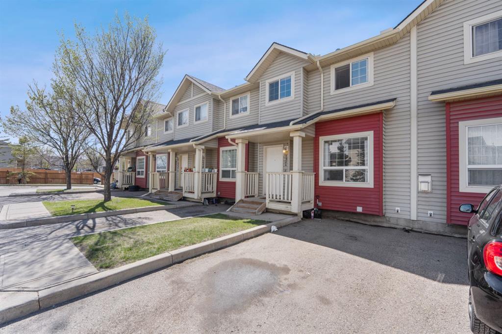 Picture for 1904, 111 Tarawood Lane NE