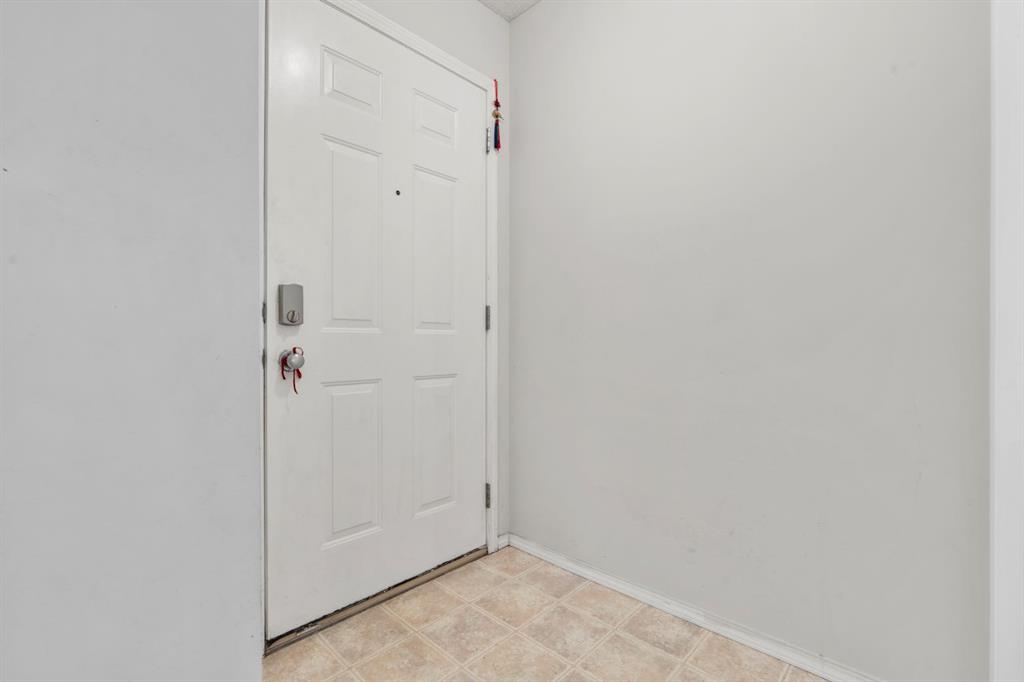 Picture for 1904, 111 Tarawood Lane NE
