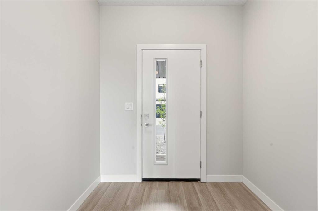 Picture for 902, 201 Cooperswood Green SW