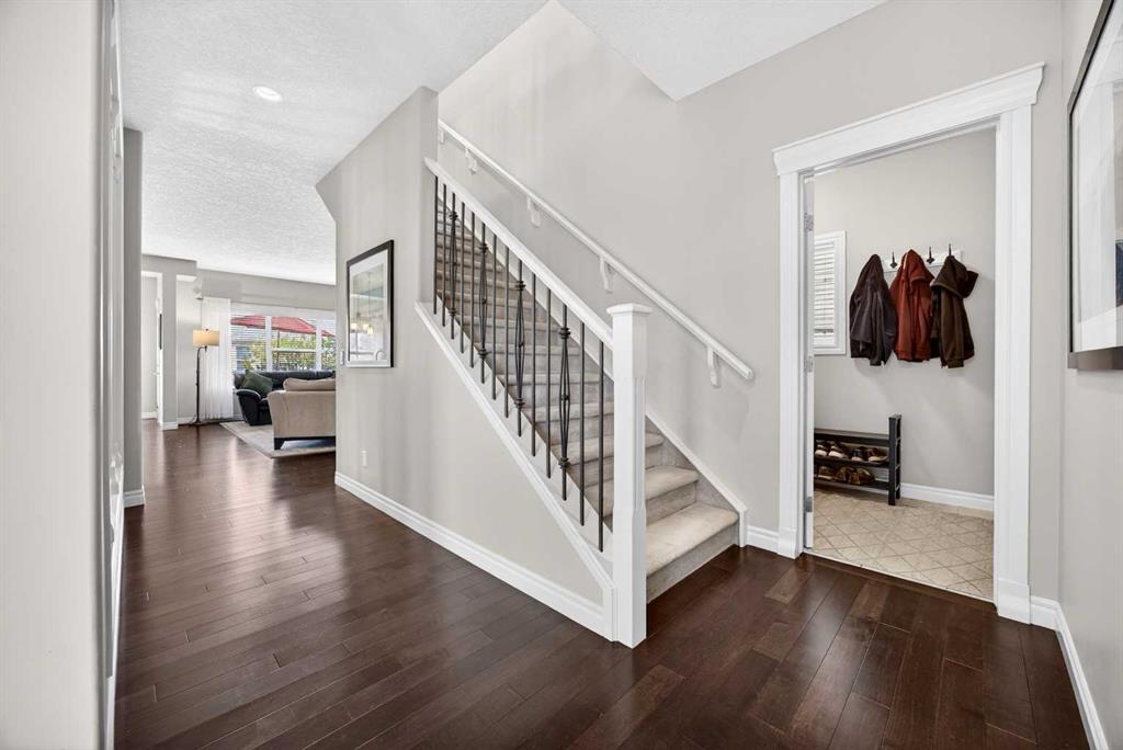 Picture for 293 Bridleridge View SW