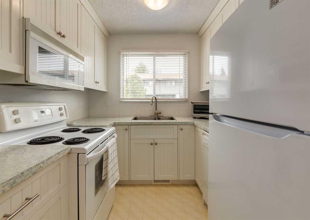 Picture for 122, 7172 Coach Hill Road SW
