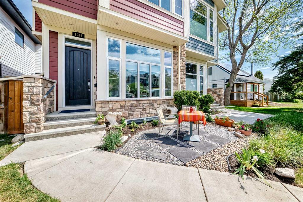 Picture for 1048 Regal Crescent NE