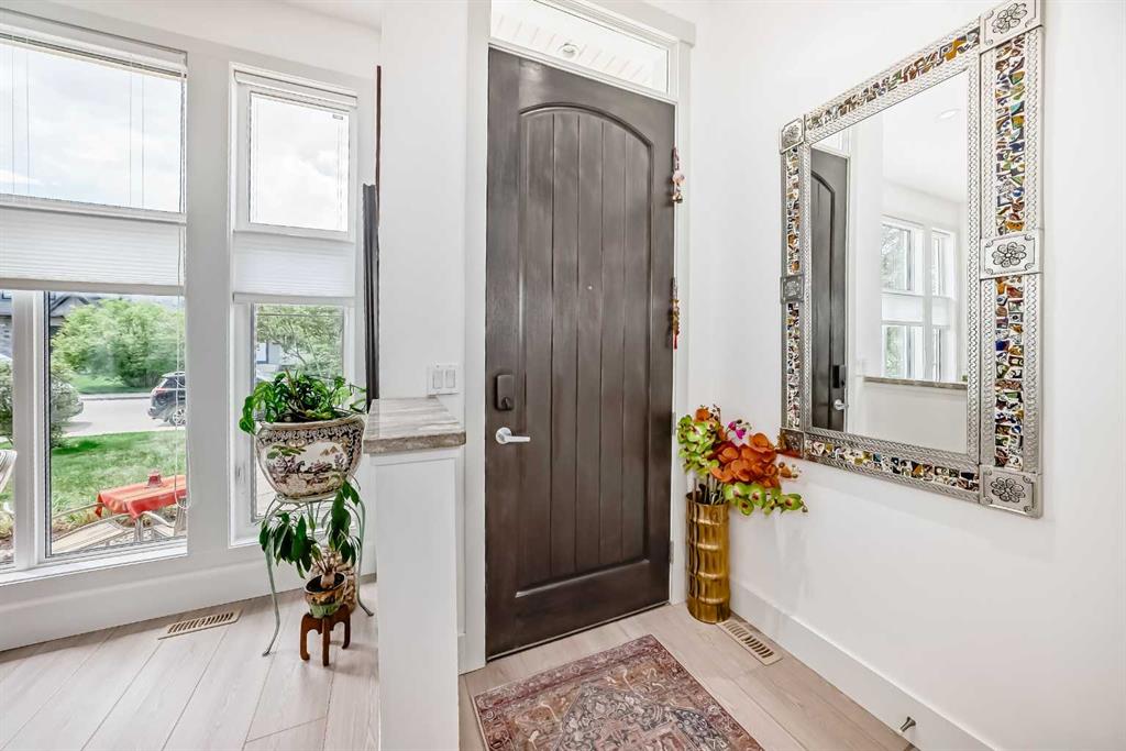 Picture for 1048 Regal Crescent NE