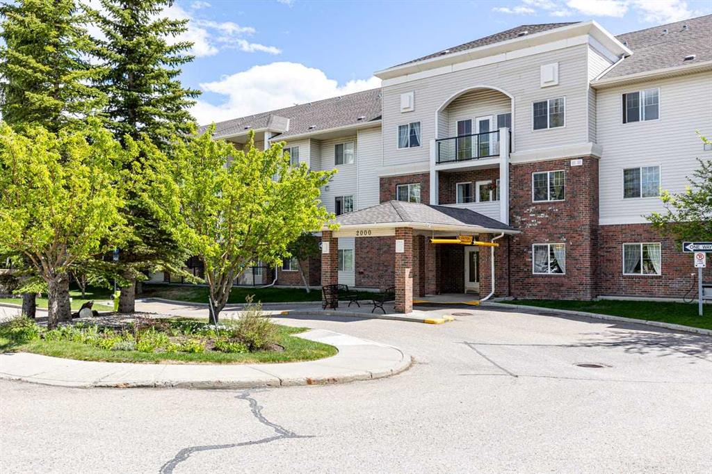 Picture for 2111, 928 Arbour Lake Road NW