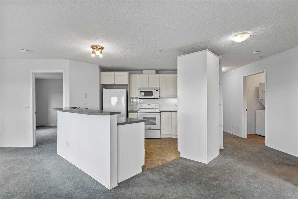 Picture for 2111, 928 Arbour Lake Road NW