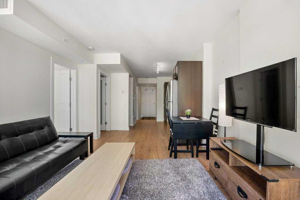 Picture for 811, 10 Brentwood Common NW