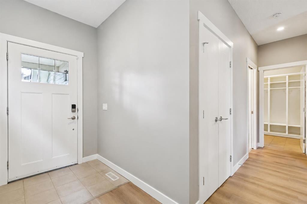 Picture for 52 Marquis Crescent SE