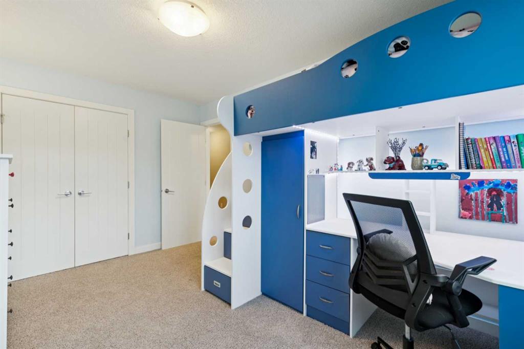 Picture for 52 Marquis Crescent SE