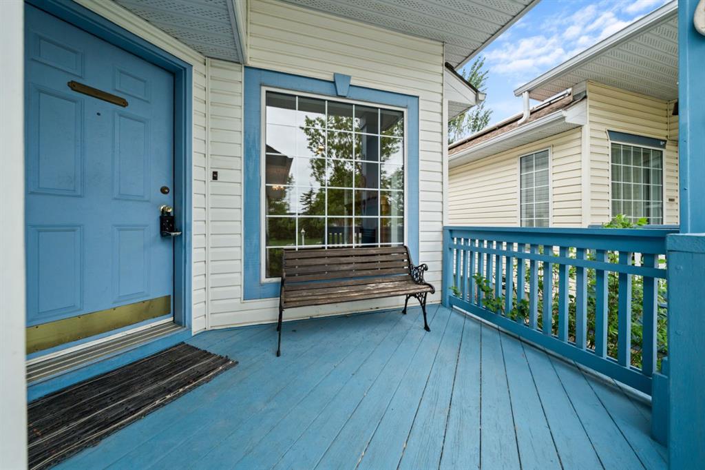 Picture for 126 Douglas Glen Close SE