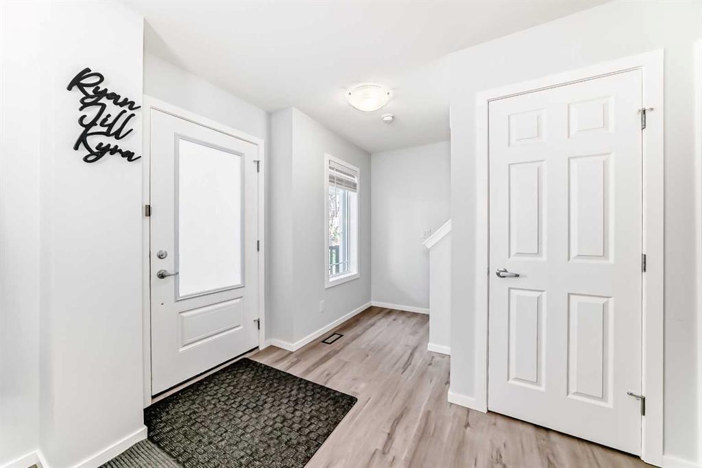 Picture for 181 Yorkville Boulevard SW
