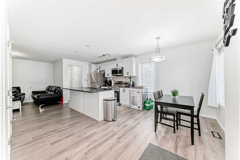 Picture for 181 Yorkville Boulevard SW