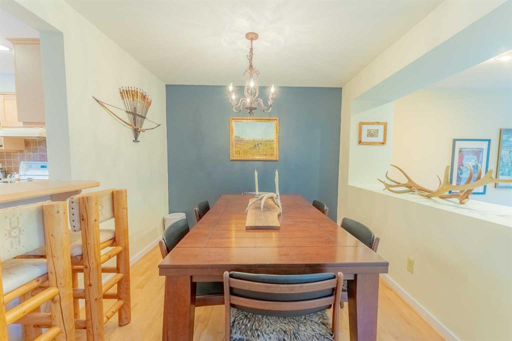 Picture for 1, 153 Cave Ave   https://www.cirrealty.ca/reb/creb/91/A2264891_15.jpg