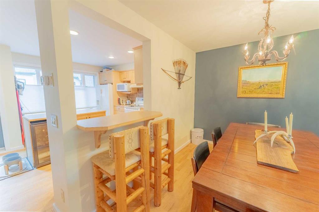 Picture for 1, 153 Cave Ave   https://www.cirrealty.ca/reb/creb/91/A2264891_17.jpg