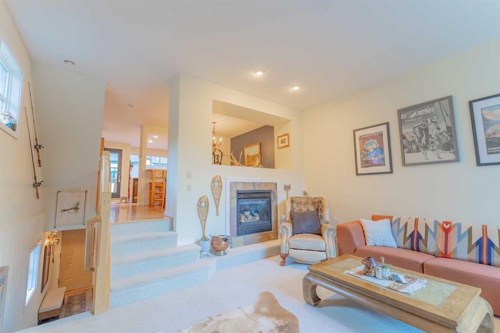 Picture for 1, 153 Cave Ave   https://www.cirrealty.ca/reb/creb/91/A2264891_7.jpg