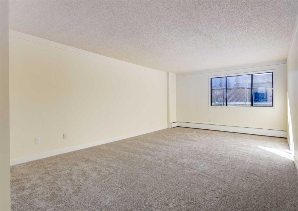 Picture for 104, 9500 Oakfield Drive SW https://www.cirrealty.ca/reb/creb/91/A2266791_16.jpg