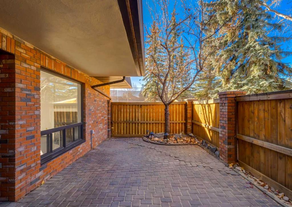 Picture for 104, 9500 Oakfield Drive SW https://www.cirrealty.ca/reb/creb/91/A2266791_27.jpg