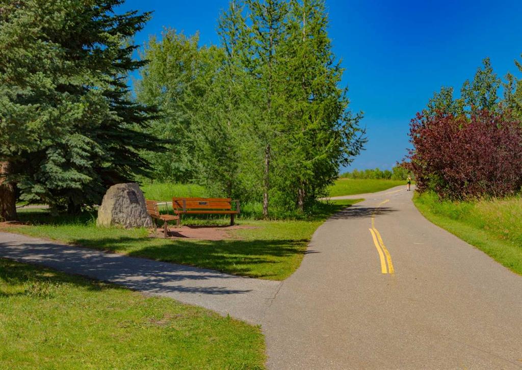 Picture for 104, 9500 Oakfield Drive SW https://www.cirrealty.ca/reb/creb/91/A2266791_44.jpg