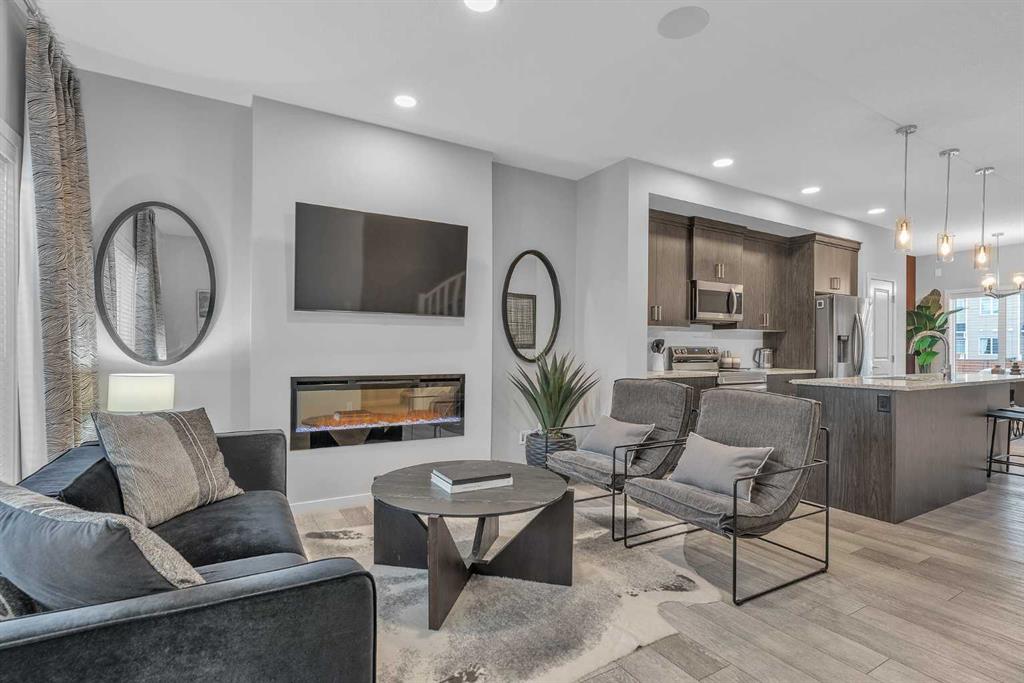 Picture for 1121 Chinook Gate Bay SW