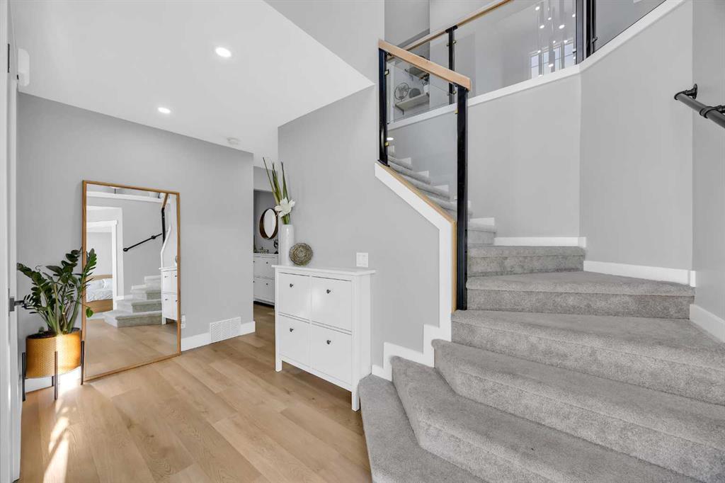 Picture for 122 Hawkstone Drive NW