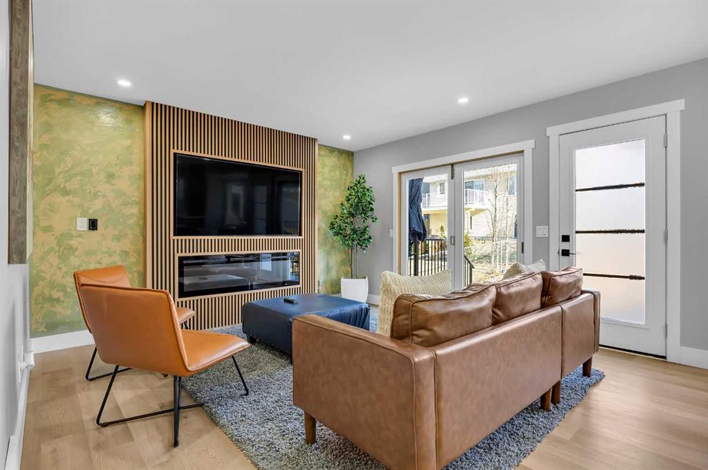 Picture for 122 Hawkstone Drive NW