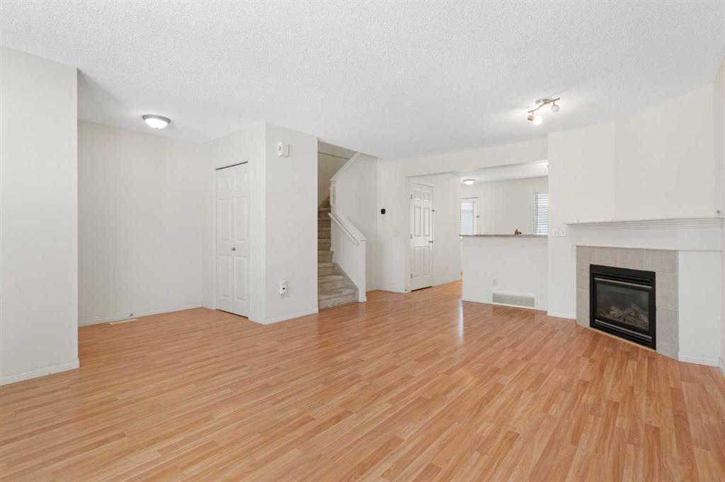 Picture for 119 Royal Birch Villas NW