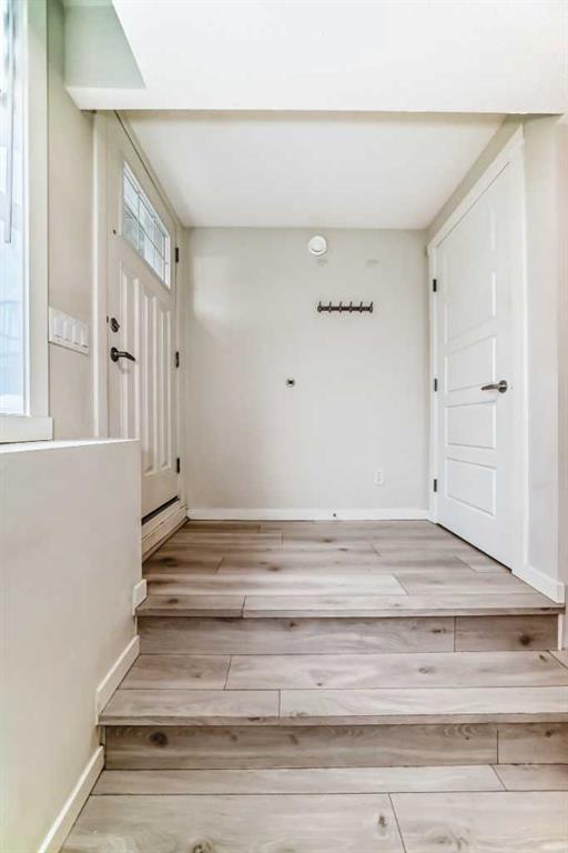 Picture for 152 Cranbrook Square SE