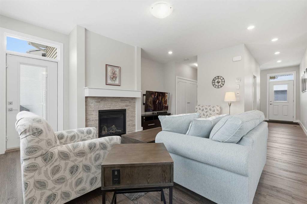 Picture for 204, 20 Silverado Crest Park SW