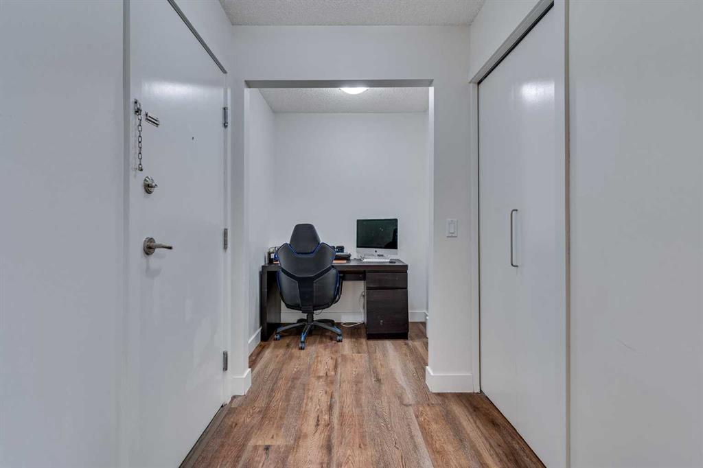 Picture for 113, 35 Richard Court SW