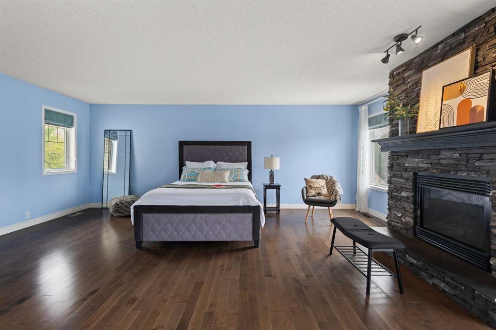 Picture for 15209 Prestwick Boulevard SE