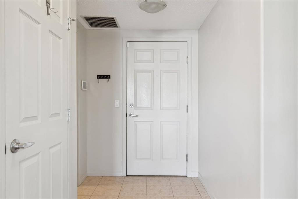 Picture for 2138, 48 Inverness Gate SE